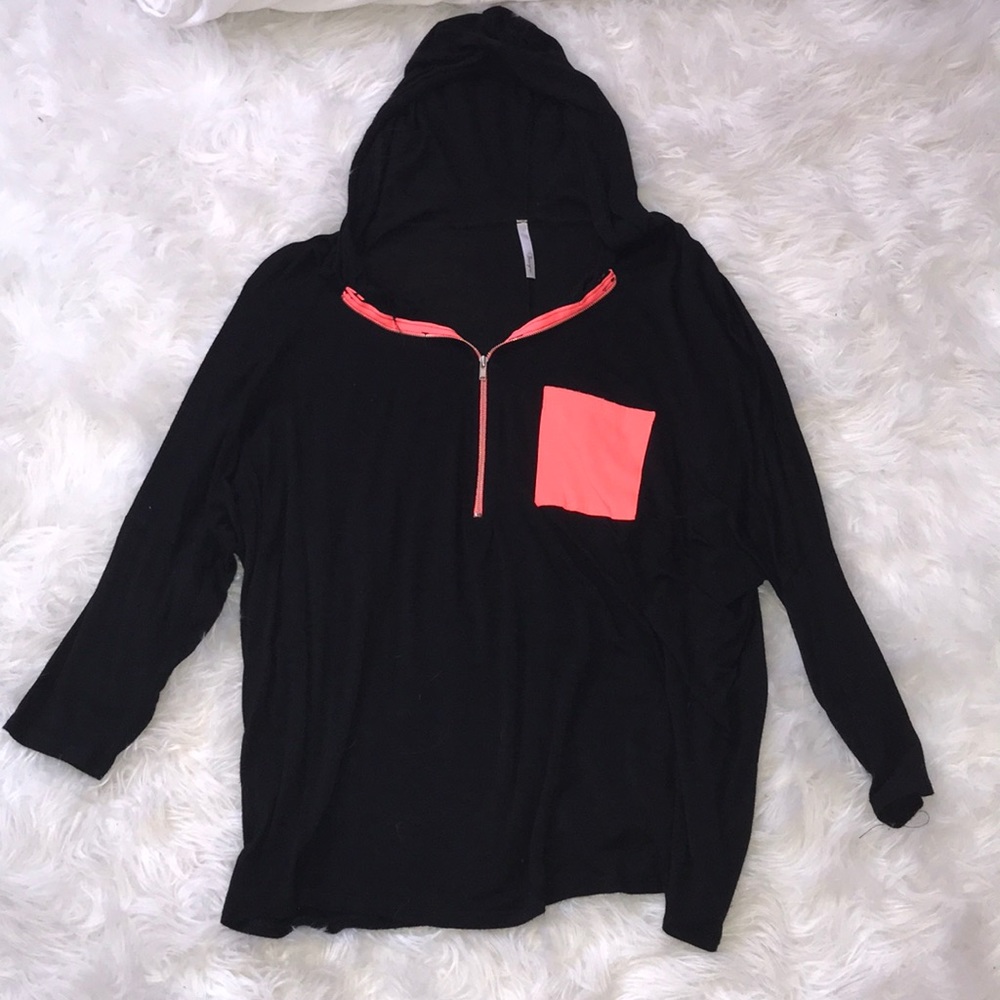 Lightweight pullover